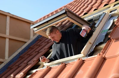 Pose de fenêtres de toit Velux à Huêtre